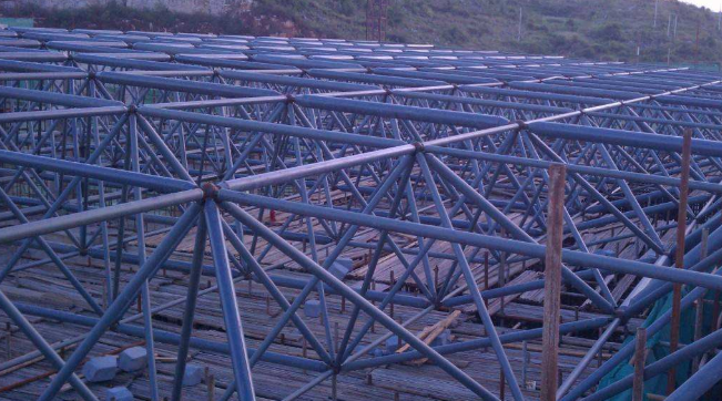 诸暨概述网架加工中对钢材的质量的过细恳求